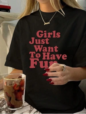 Kadın Baskılı Oversize T-shirt - Siyah