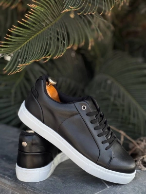 KB-BX1  Kuback Siyah Cilt Yüksek Beyaz Taban Günlük Erkek Ayakkabı