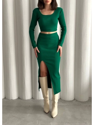 Kolllu alt üst takım