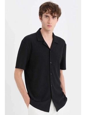 Modern Fit Polo Yaka Dokulu Penye Kısa Kollu Gömlek