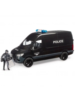 Özel Harekat Aracı ve Polis