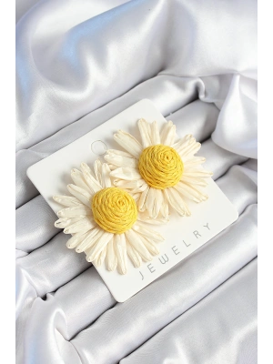 Papatya Model Beyaz Ve Sarı Renk Kadın Küpe