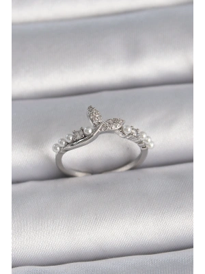 Pirinç Gümüş Renk Ayarlanabilir Zirkon Taşlı Balık Kuyruğu İnci Detay Model Kadın Yüzük