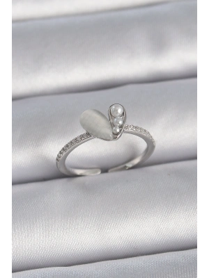 Pirinç Gümüş Renk Ayarlanabilir Zirkon Taşlı İncili Beyaz Mineli Kalp Model Kadın Yüzük