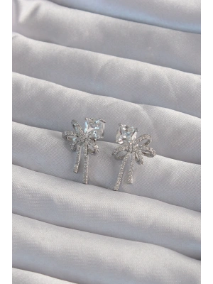 Pirinç Gümüş Renk Kare Zirkon Taşlı Fiyonk Küpe