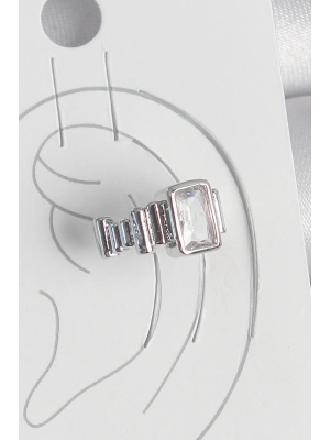 Pirinç Gümüş Renk Kare Zirkon Taşlı Kadın Kıkırdak Model Küpe