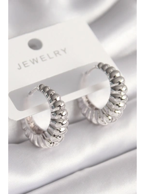 Pirinç Gümüş Renk Sarmal Halka Model Kadın Küpe