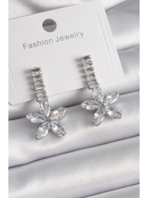 Pirinç Gümüş Renk Su Yolu Zirkon Taşlı Çiçek Model Kadın Küpe