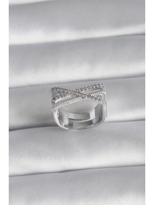 Pirinç Gümüş Renk Zirkon Taş Detay Kadın Yüzük