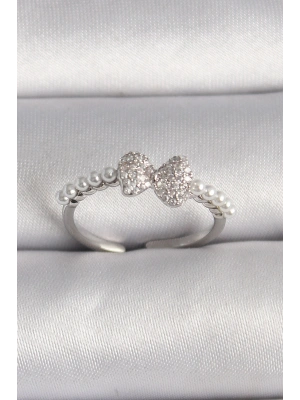 Pirinç Gümüş Renk Zirkon Taşlı Fiyonk İnci Detay Ayarlanabilir Yüzük