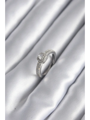 Pirinç Gümüş Renk Zirkon Taşlı Kadın Yüzük