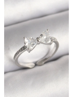 Pirinç Gümüş Renk Zirkon Taşlı Kalp Fiyonk Model Kadın Yüzük