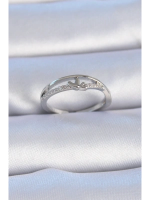 Pirinç Gümüş Renk Zirkon Taşlı Kalp Model Kadın Yüzük