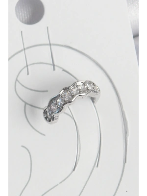 Pirinç Gümüş Renk Zirkon Taşlı Kıkırdak Model Kadın Küpe