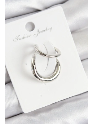 Pirinç Halka Model Gümüş Renk Sağ Kıkırdak Küpe