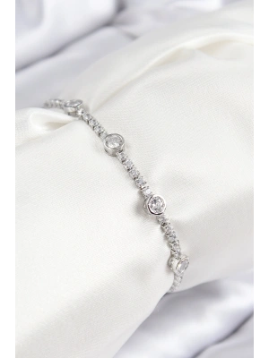 Pirinç Zirkon Taşlı Daire Model Gümüş Renk Asansörlü Kadın Bileklik