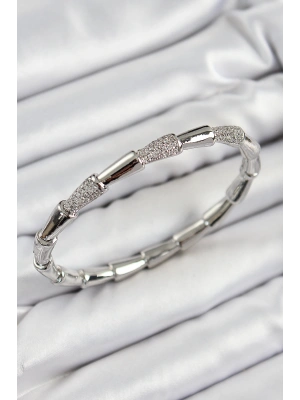 Pirinç Zirkon Taşlı Kemik Model Gümüş Renk Vip Kadın Bileklik