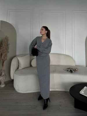 V Yaka 3 Düğmeli Hırka Takım Triko İkili Etekli - Gri