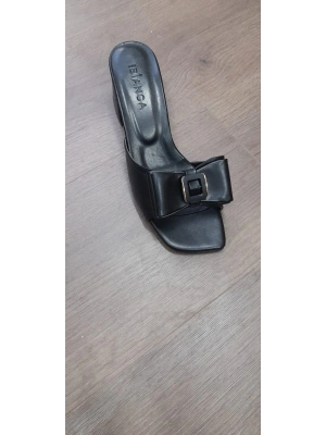 Veor Siyah Cilt Topuklu Terlik