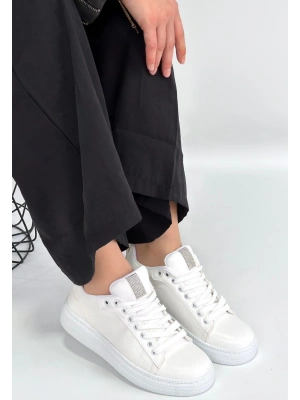 Yier Beyaz Cilt Bağcıklı Spor Ayakkabı