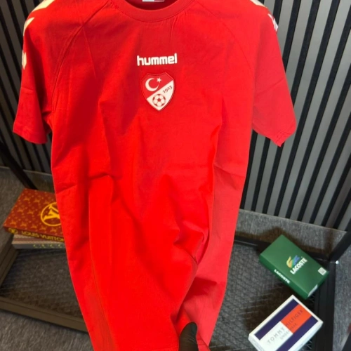 Hummel Antrenman Tişört - Kırmızı