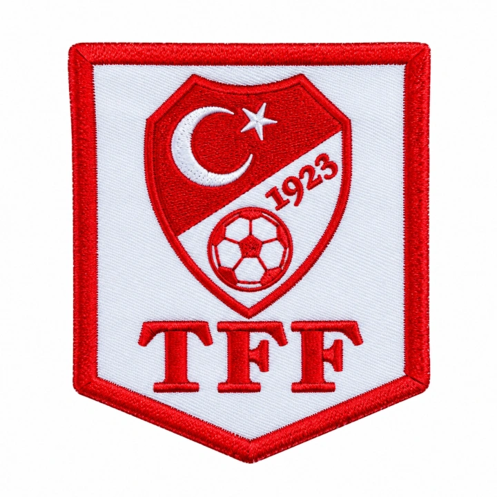 Kırmızı (Süperlig ) Hakem Kokartı