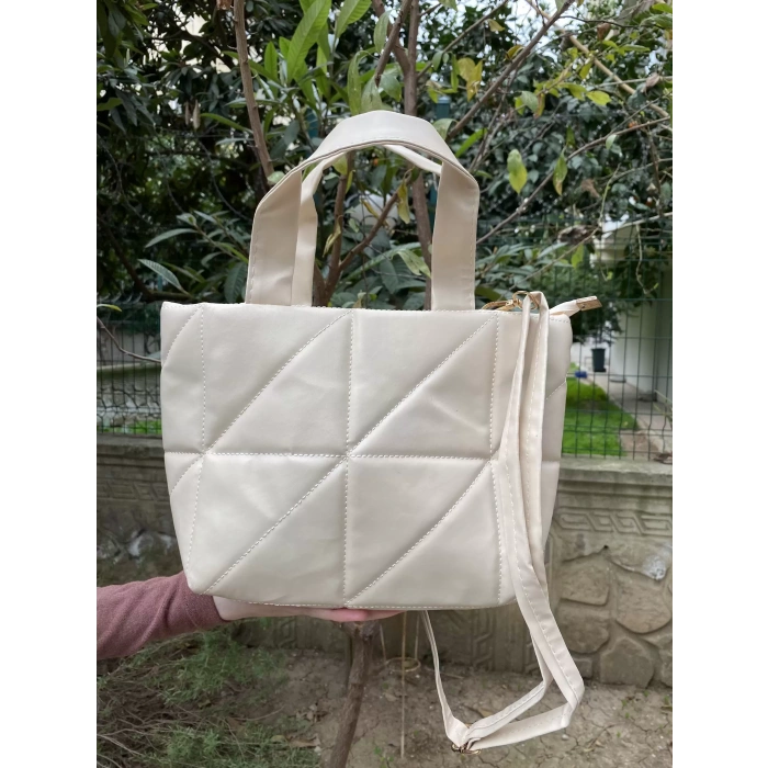 KAPİTONE FERMUARLI KADIN EL ve OMUZ ÇANTASI