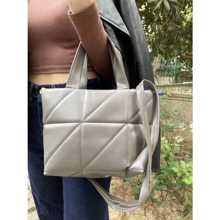 KAPİTONE FERMUARLI KADIN EL ve OMUZ ÇANTASI