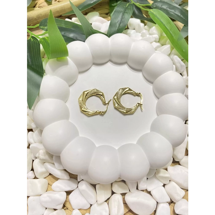 ÇELİK HALKA MODELLİ KÜPE