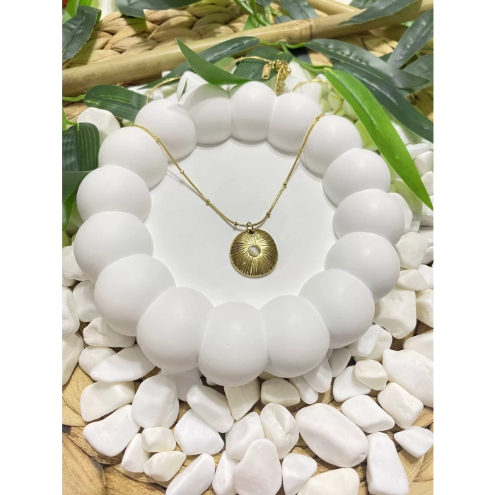 ÇELİK ALTIN RENK İNCİ DETAYLI KOLYE