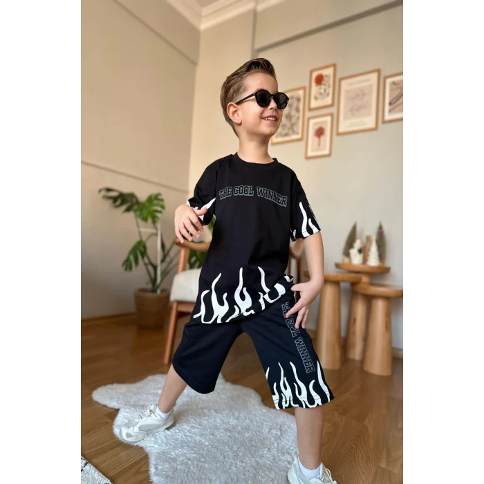 Yeni Sezon Alev Desenli Siyah Renk Erkek Çocuk Şortlu Takım