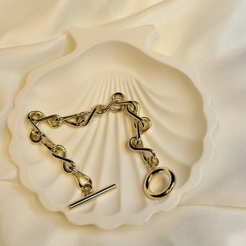 Gold Rengi T Bar Detaylı Modern Zincir Bileklik