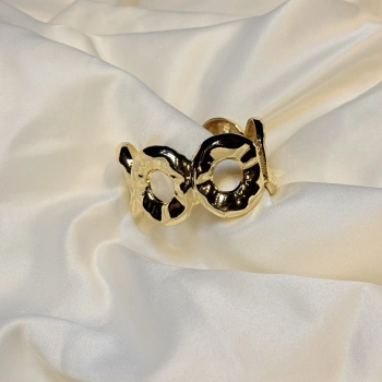 Halka Detay Kelepçe Bileklik