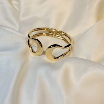 Akışkan Form İnce Model Kelepçe Bileklik