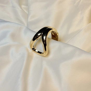 Akışkan Form Model Kelepçe Bileklik