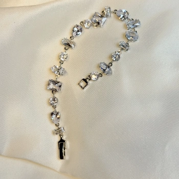 Geometrik Swarovski Taşlı Kadın Bileklik