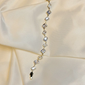 Gold Rengi Baget Taşlı Kadın Bileklik