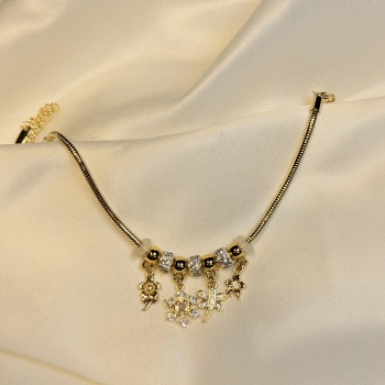 Gold Rengi PNDR Model Charm Bilekik