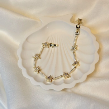 Yıldız Desenli Zirkon Taşlı XP Kadın Bileklik