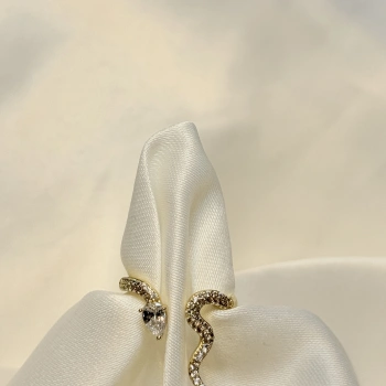 Gold Rengi Damla Taş Detalı Zirkon Taşlı Yılan Model XP Kadın Yüzük