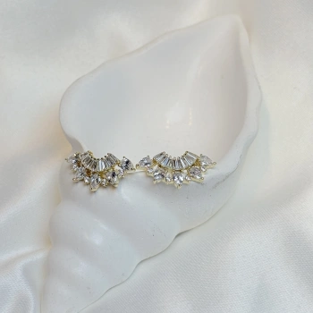 Gold Rengi Yarım Oval Taşlı XP Kadın Küpe