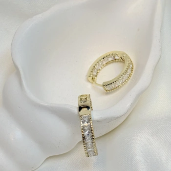 Gold Rengi Tam Tur Zirkon Taşlı CM Kadın Küpe