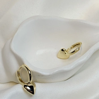 Gold Rengi Burgu Model Kadın CM küpe