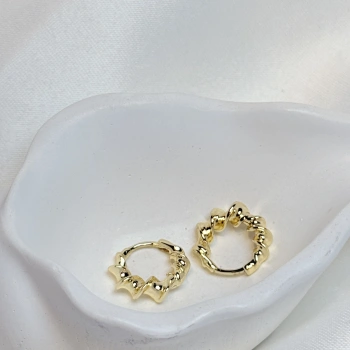 Gold Rengi Burgu Desenli CM Kadın Küpe