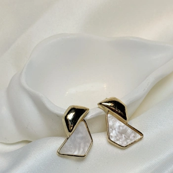 Gold Rengi Mermer Desenli Kadın Küpe