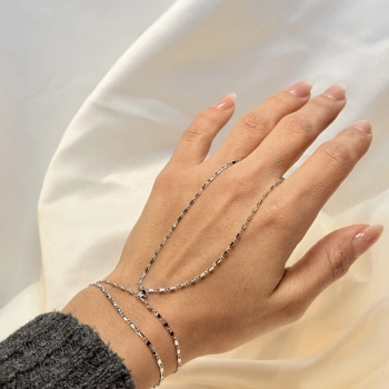 Gümüş Rengi Kilit Zincir Model Kadın Şahmeran