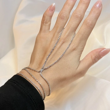 Burgu Model Kadın Şahmeran