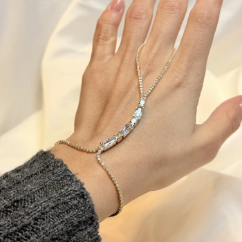 Sıralı Baget Taşlı Kadın Şahmeran