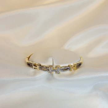 Gold Rengi Taşlı Harf Figürlü Kadın Kelepçe Bileklik