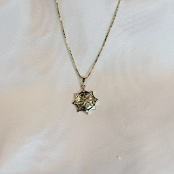 Gold Rengi Taşlı Pusula Model XP Kadın Kolye